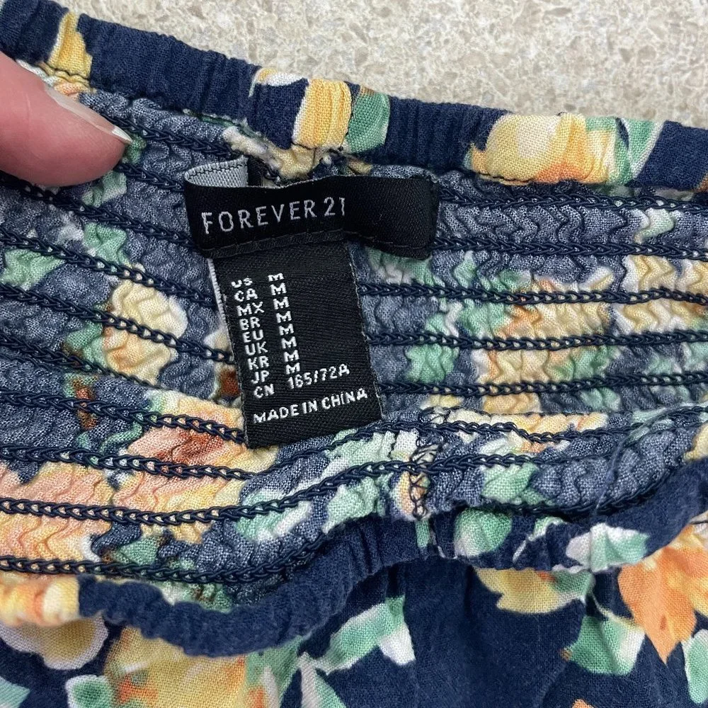 Floral Spring Feminine Short Short - Picture 3 of 3